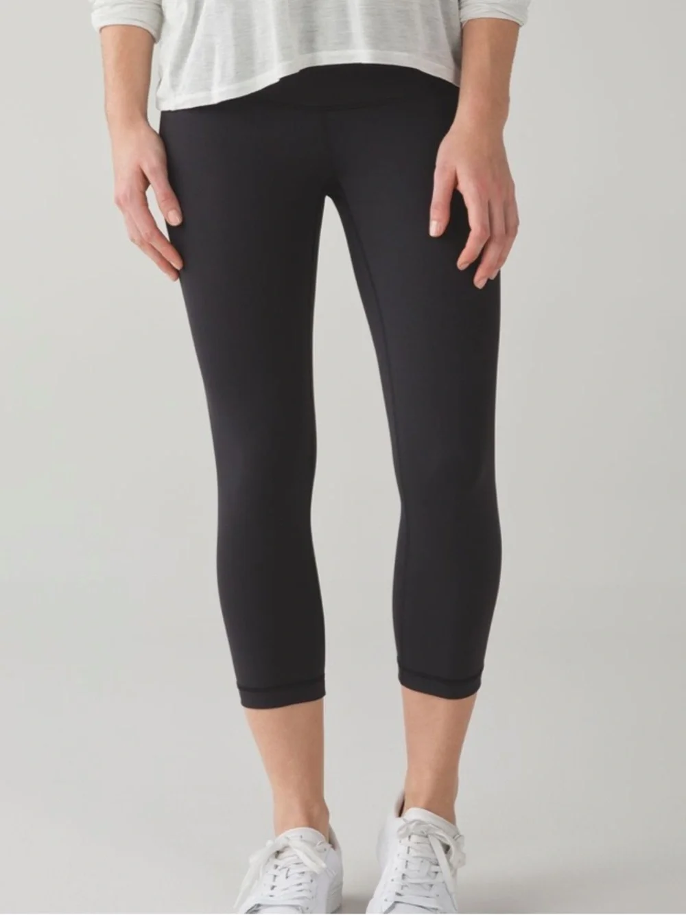 LULULEMON Wunder Under Crop Full On Luxtreme 21